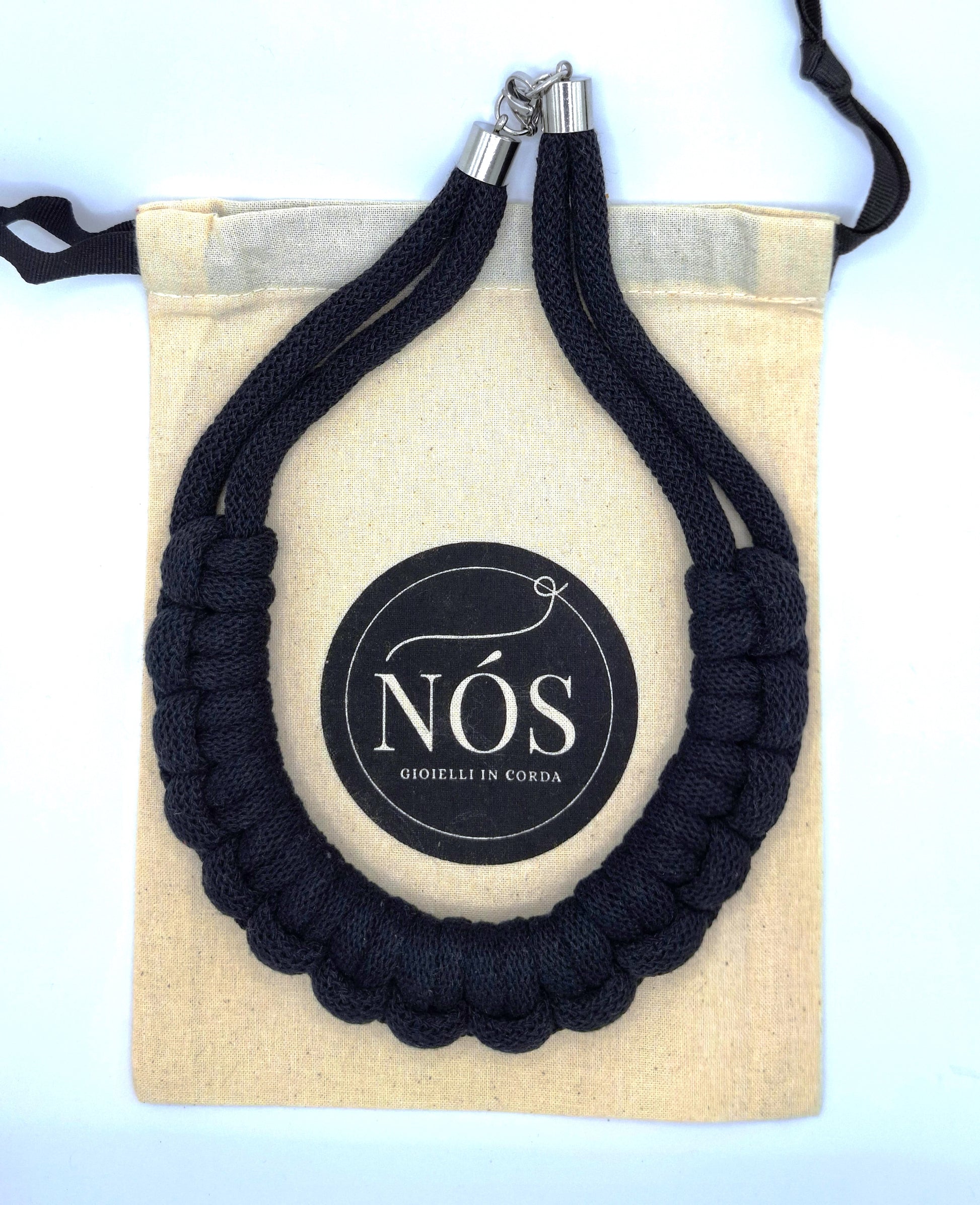 Collana di cotone modello Diana, color black.