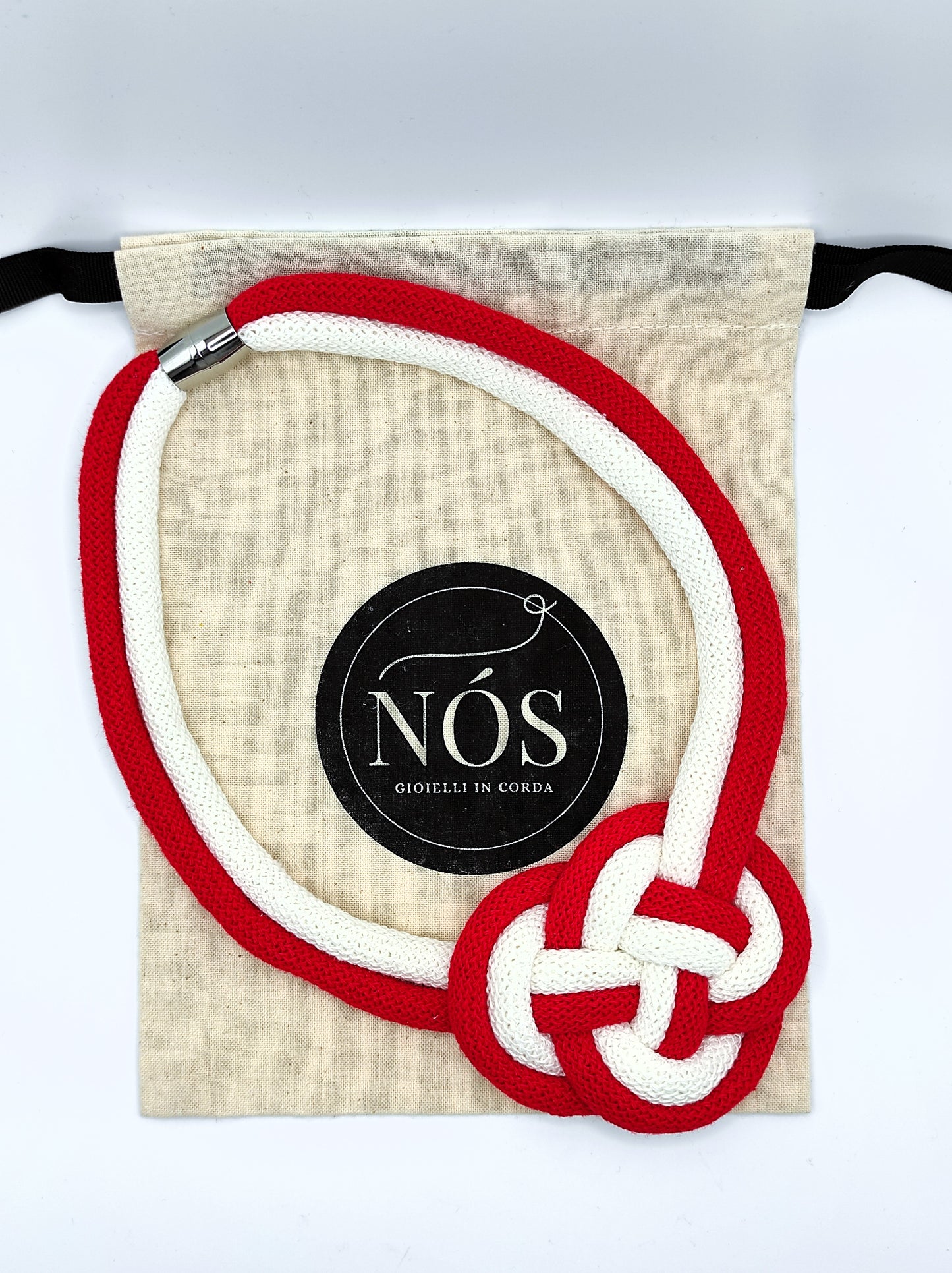 Collana in cotone modello Gea, colori off white e classic red.