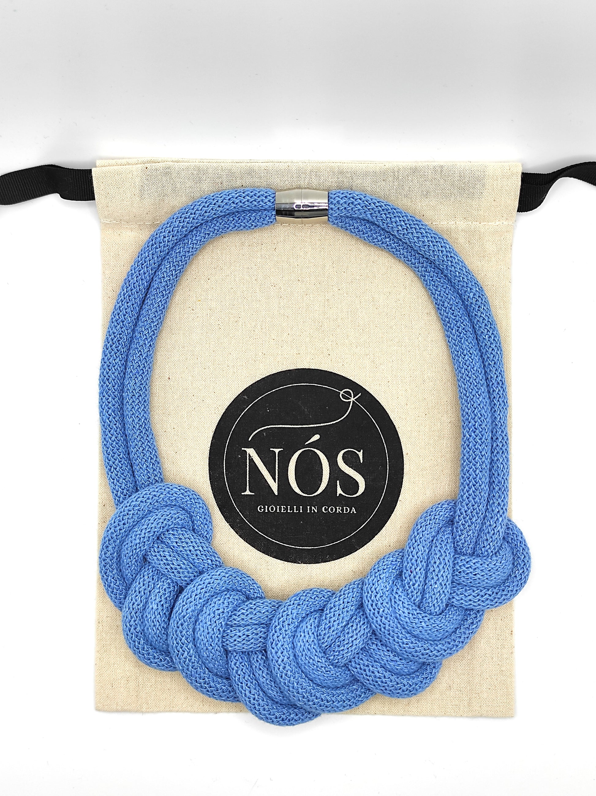 Collana di cotone modello Vittoria, color perfect blue.