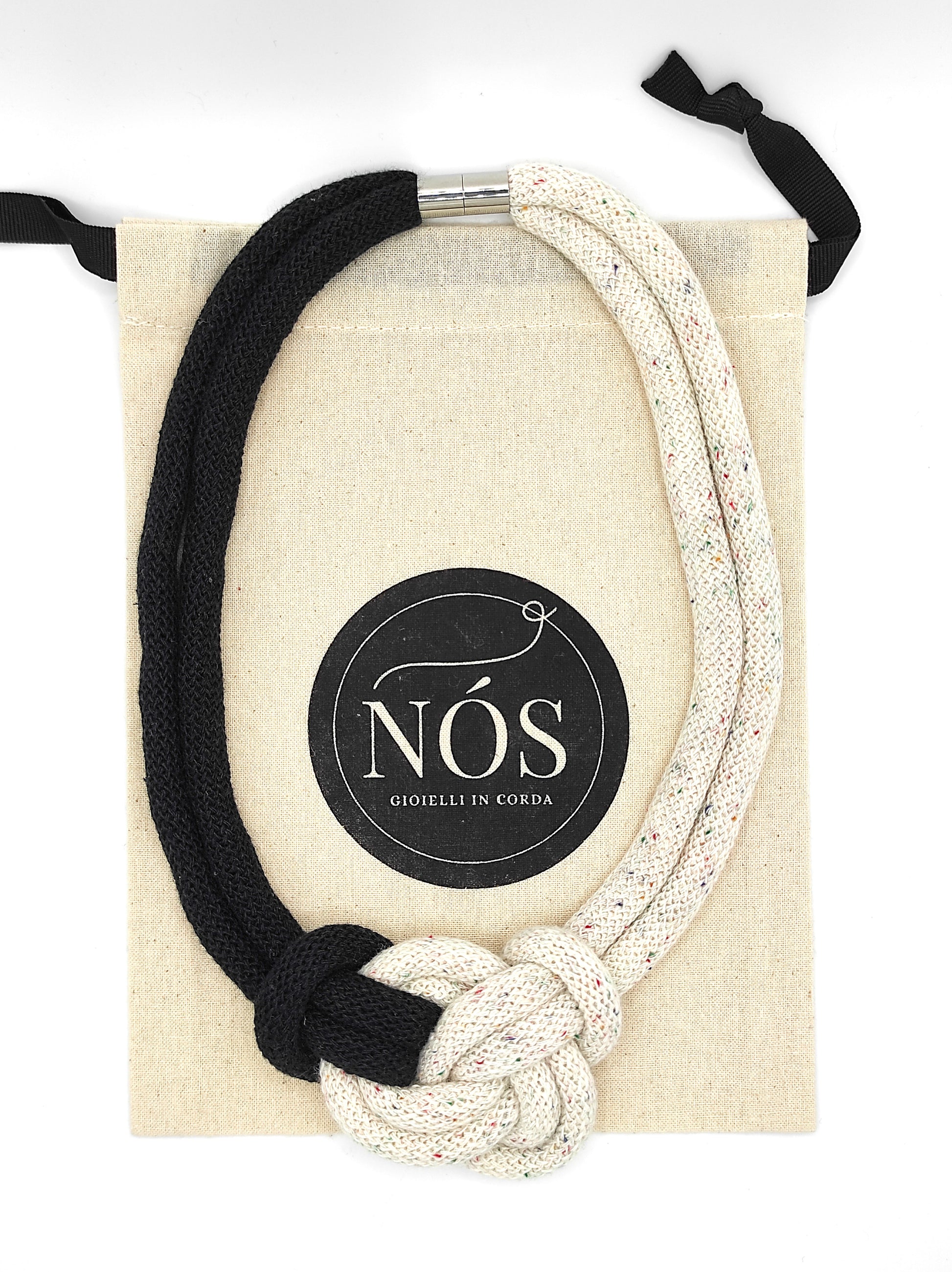 Collana di cotone, modello Rea, color rainbow dust & black.