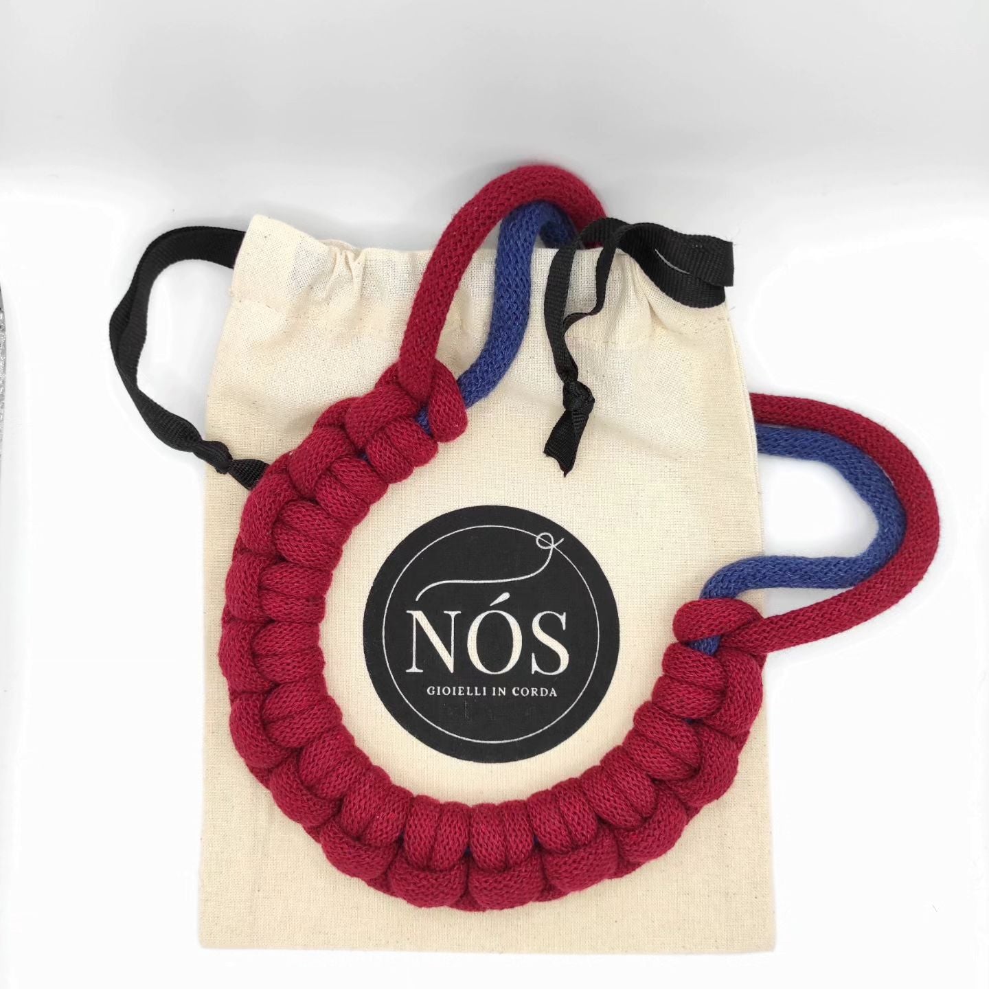 Collana di cotone modello Diana, color red wine e jeans.
