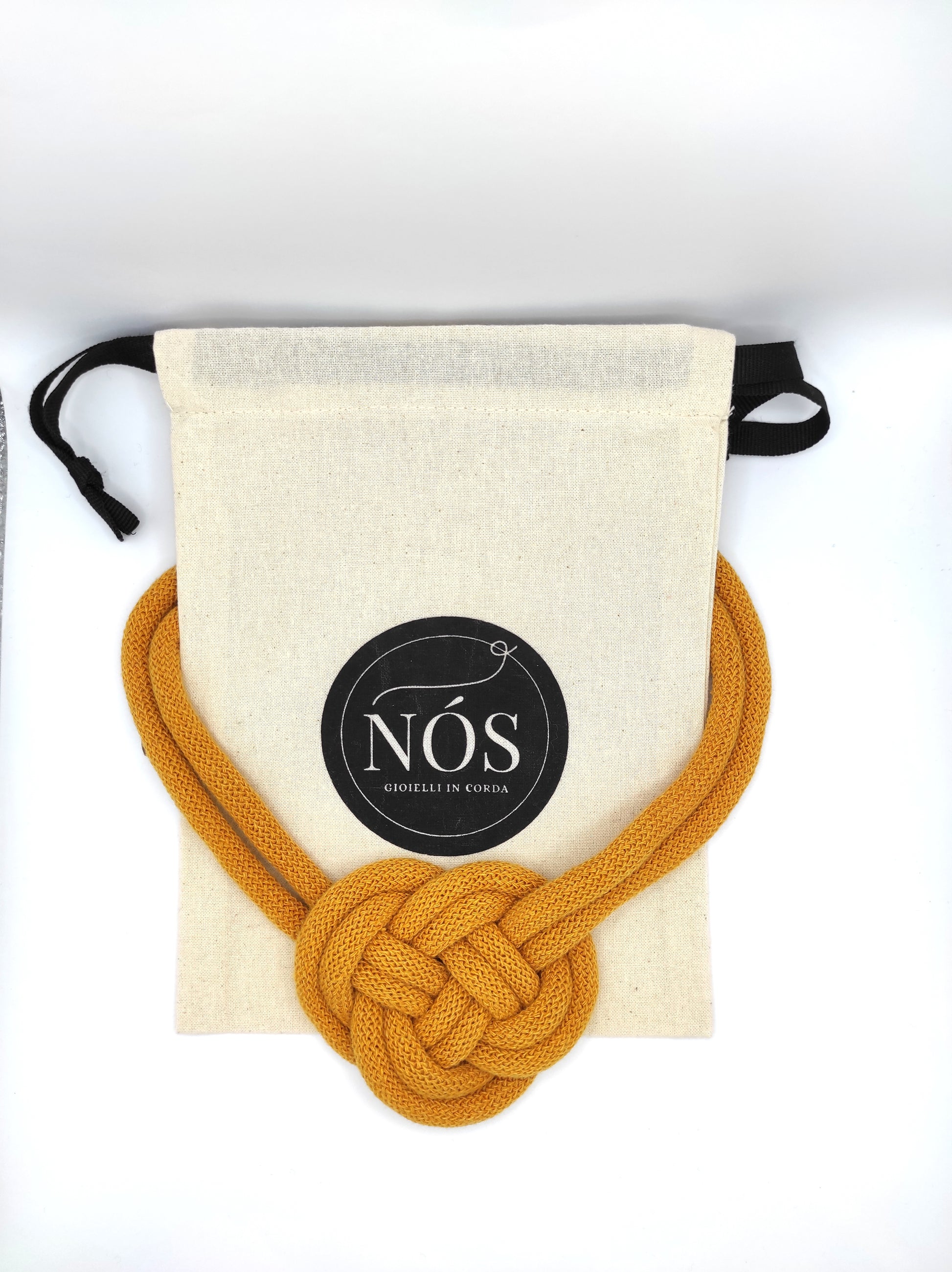 Collana in cotone modello Gea, color mustard.