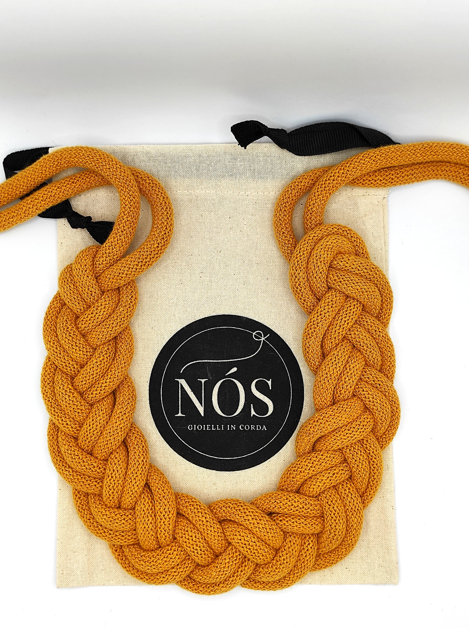 Collana in cotone ecologico, modello Minerva, color mustard.