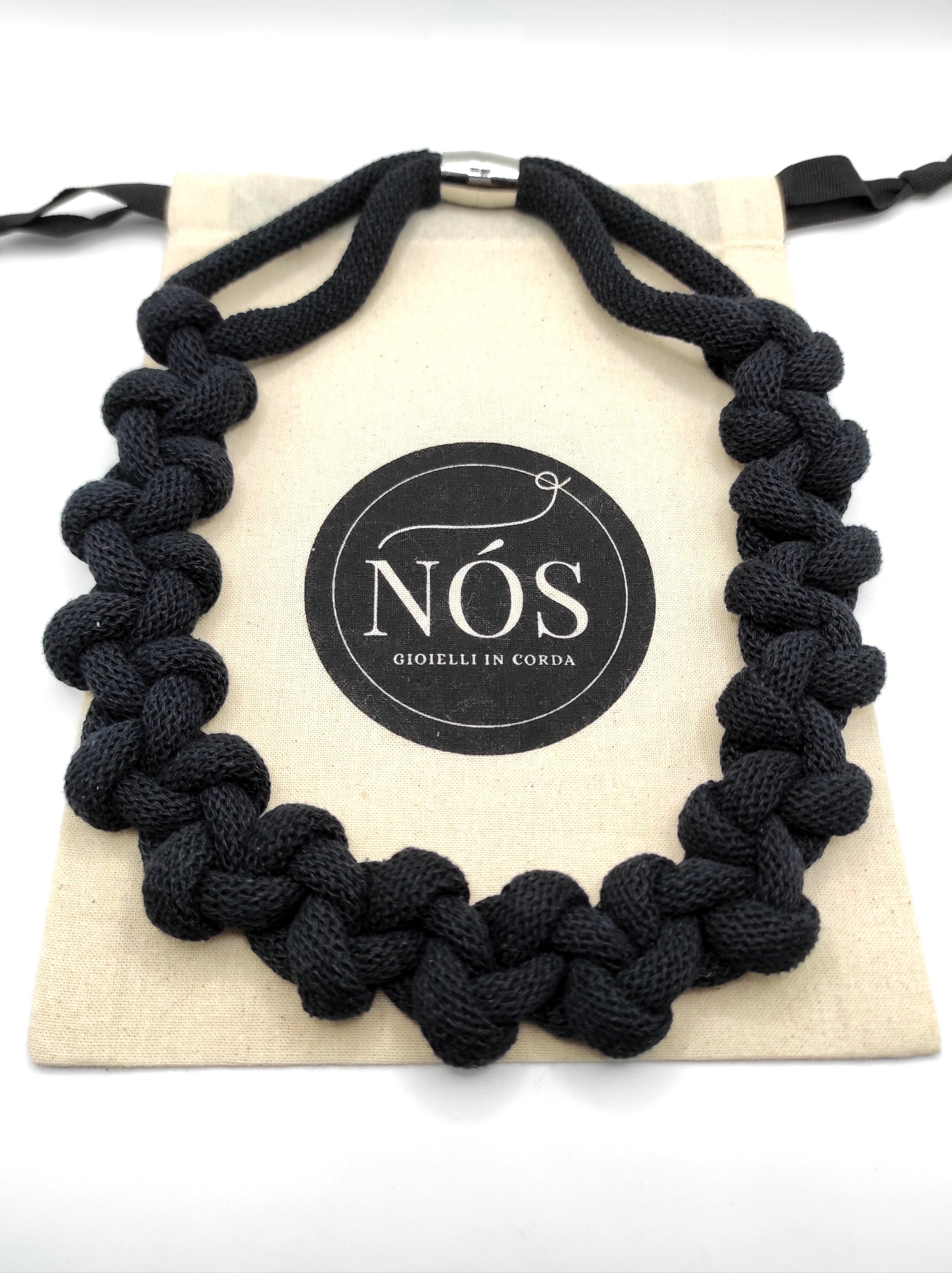 Collana di cotone, modello Penelope, color black.