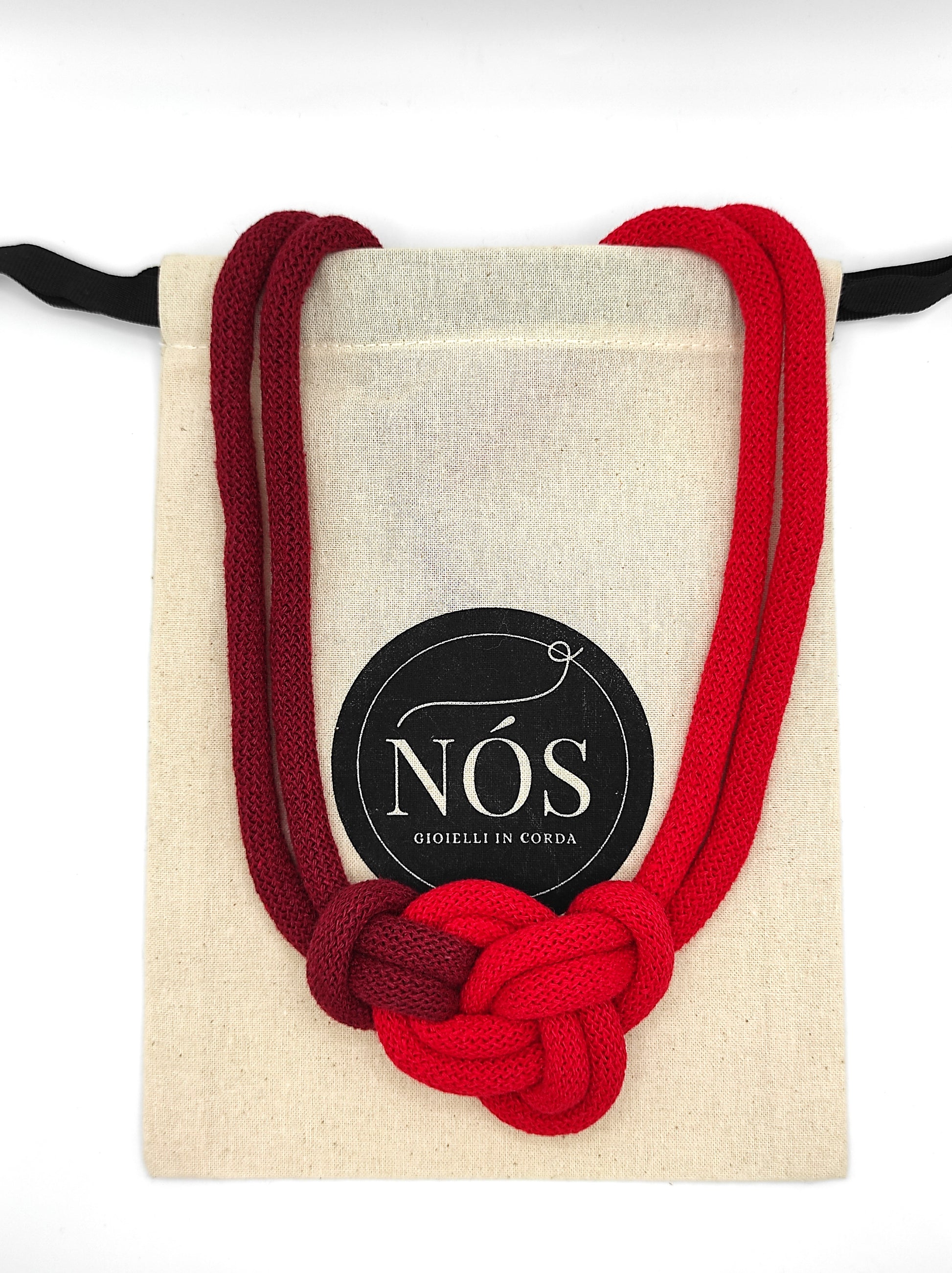 Collana di cotone, modello Rea, color classic red & red wine.
