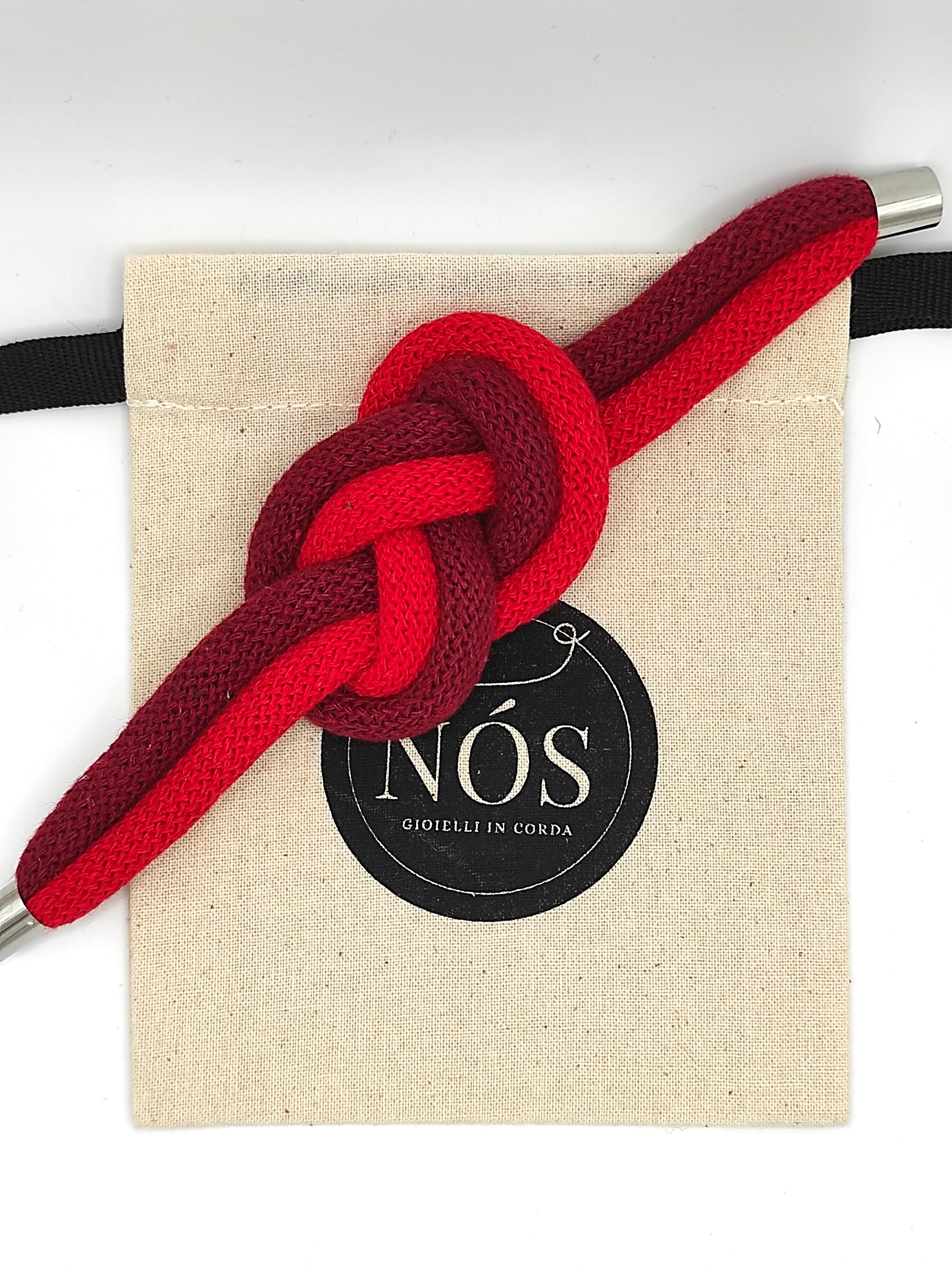 Bracciale Vittoria, color red wine & classic red.