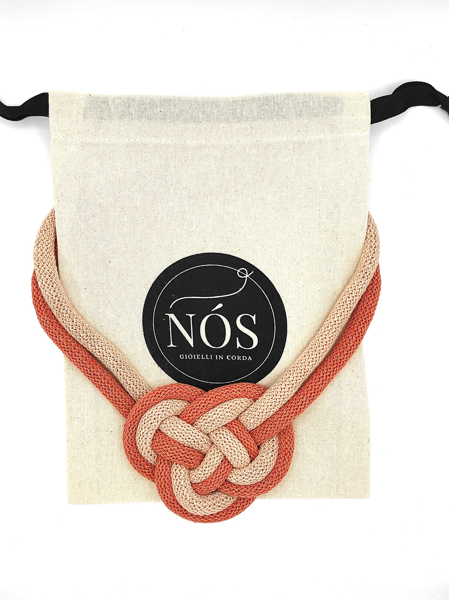 Collana in cotone modello Gea, colori terracotta e biscuit.