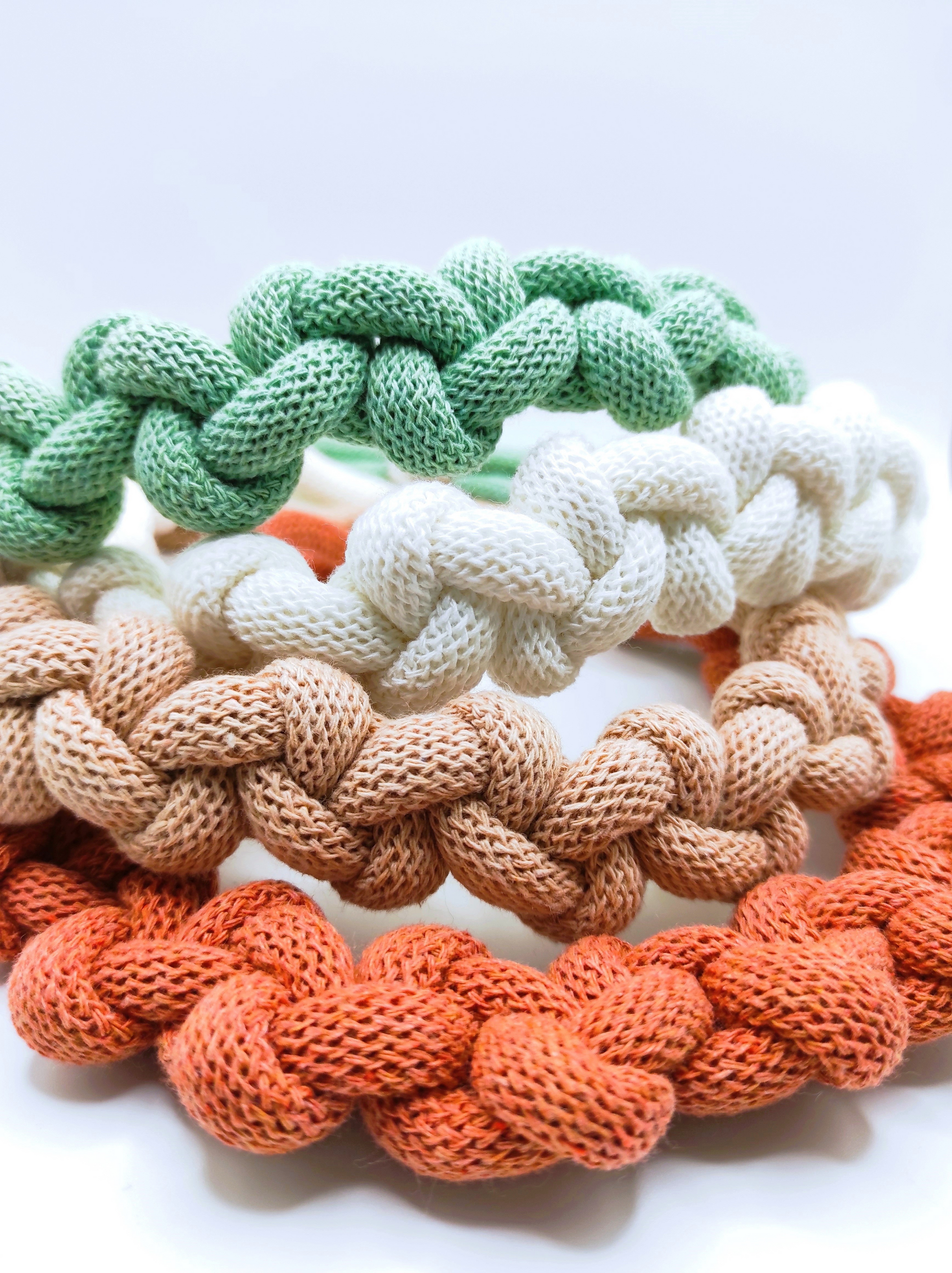 Collane di cotone, modello Penelope, vari colori.