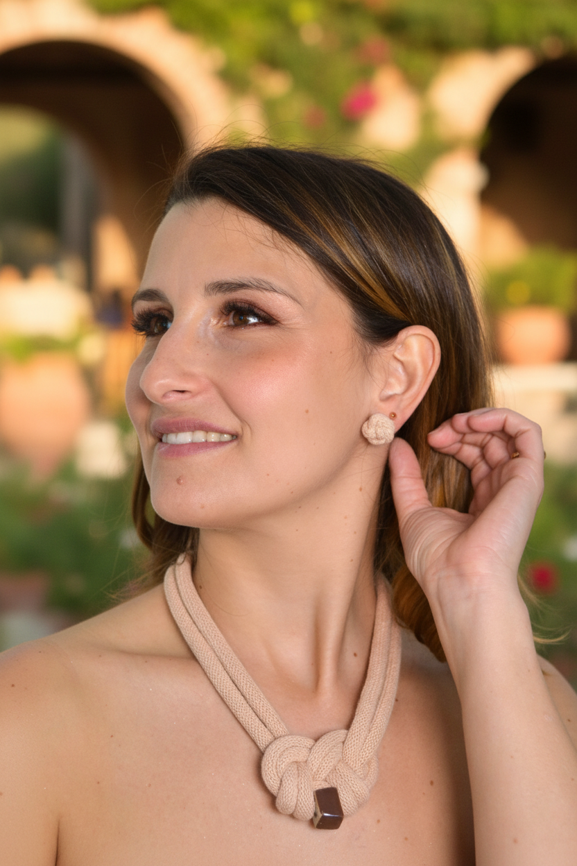 SCRIGNO – nude/beige – sfondo naturale